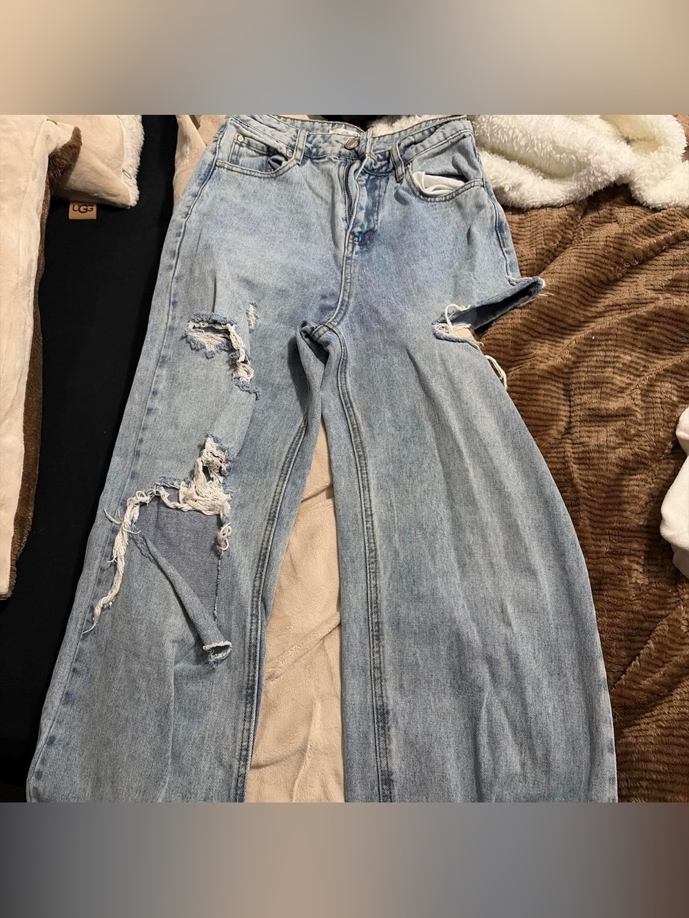 Light Wash Distressed Women's Jeans - Brand: